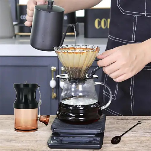 طقم تحضير قهوة مقطرة 7 قطع شنطة سفر متكاملة مع ميزان - Image 17